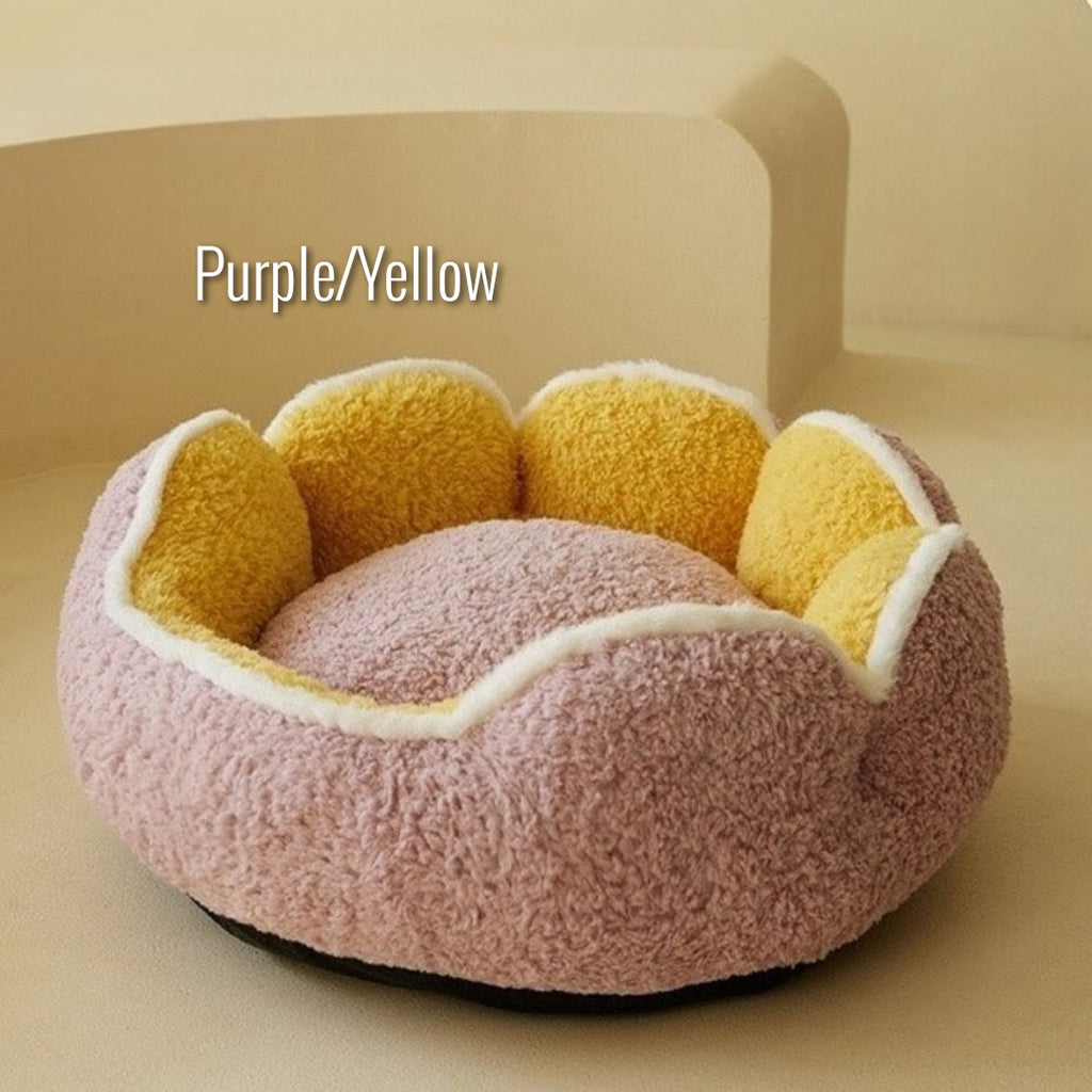 Semi Enclosed Warm Plush Pet Bed with Petal Design Circular Cat Pad.